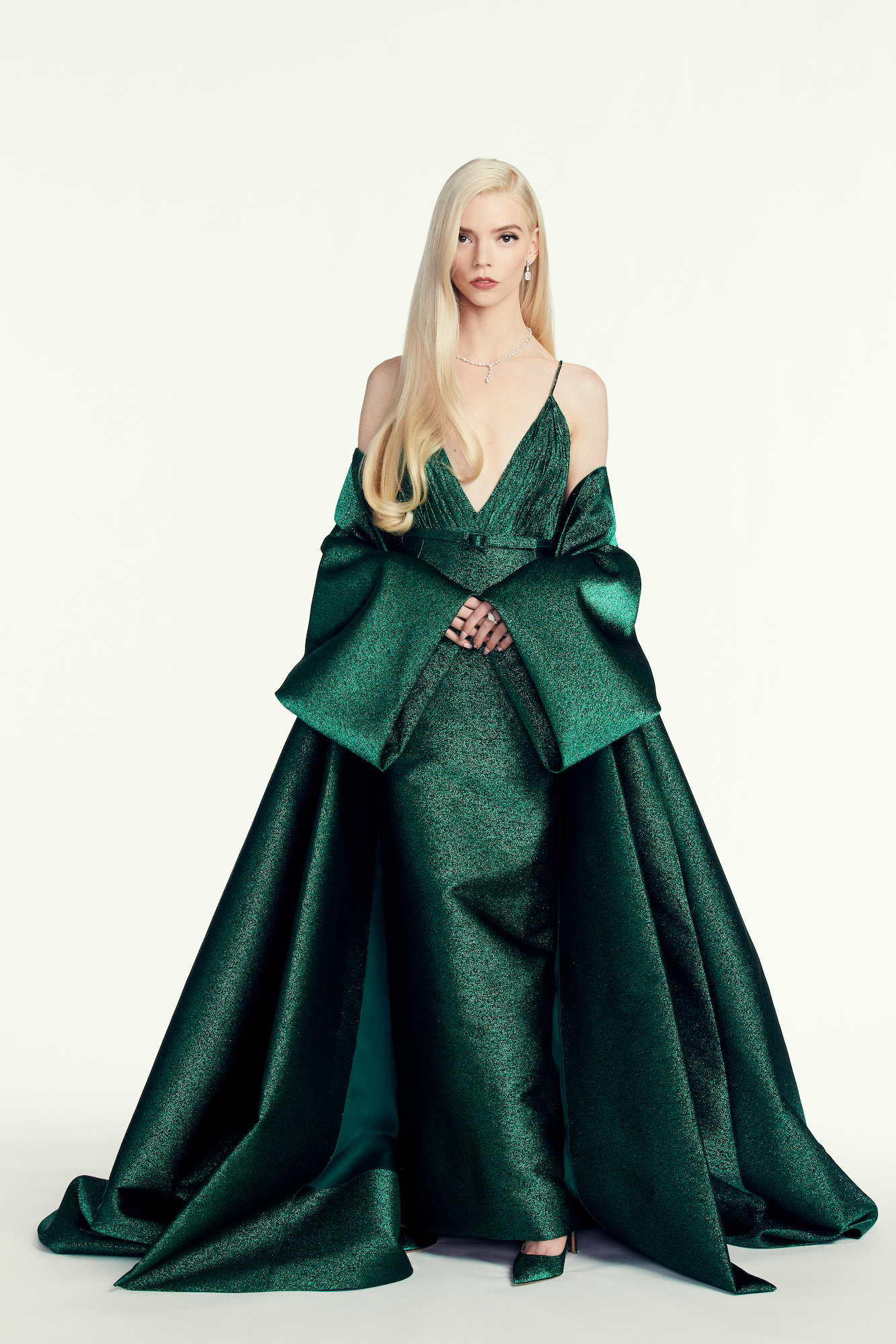 Anya Taylor-Joy, her Golden Globe and green Dior dress