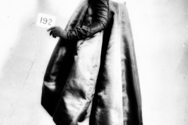 Robe en gazar, Balenciaga. Courtesy of Archives Balenciaga, Paris