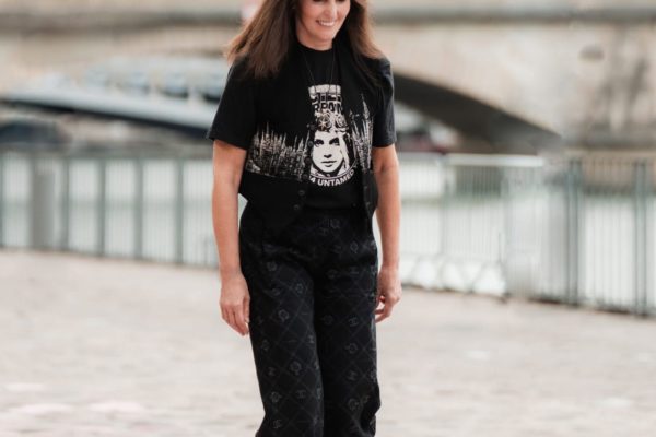 Virginie Viard, la Directrice Artistique des collections Mode à l'issue du défilé Haute Couture Automne-Hiver 2023/24 ©Chanel