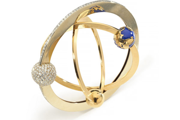 Chaumet - Georges Lenfant fine gold, lapis lazuli and diamond bangle Venus, circa 1992 ©Sotheby's