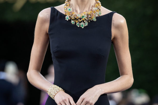 Model wearing the Oak Necklace and Caroline's Couture dress ©Chopard
